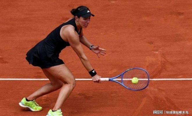 防守反击型 防守反击型