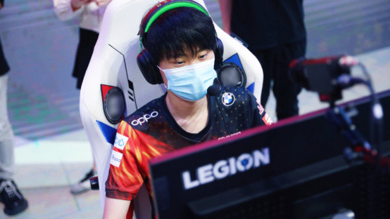 为她赢得了 为她赢得了