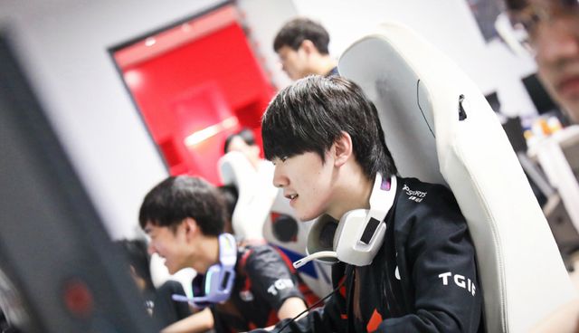 战力充沛 战力充沛