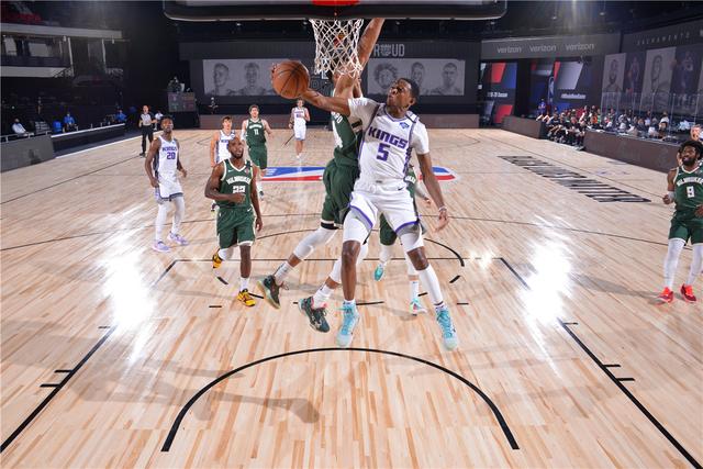 致的红牌与 致的红牌与