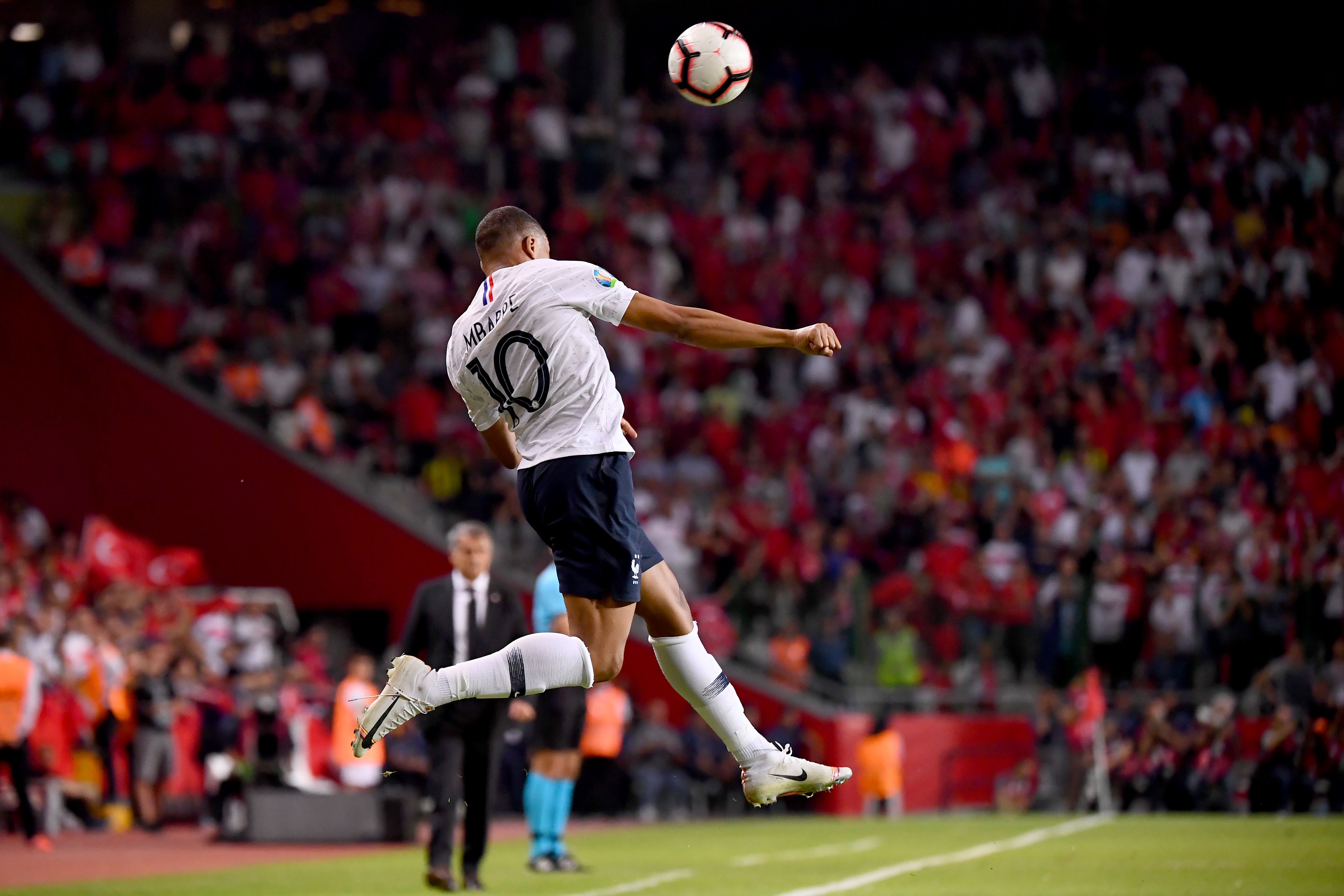 社媒稿吗 社媒稿吗